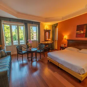hotellátogatás
