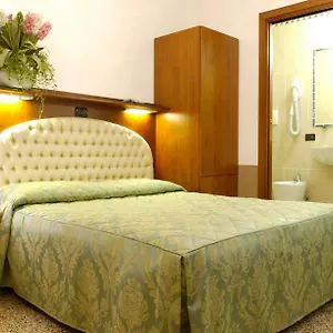 hotellátogatás